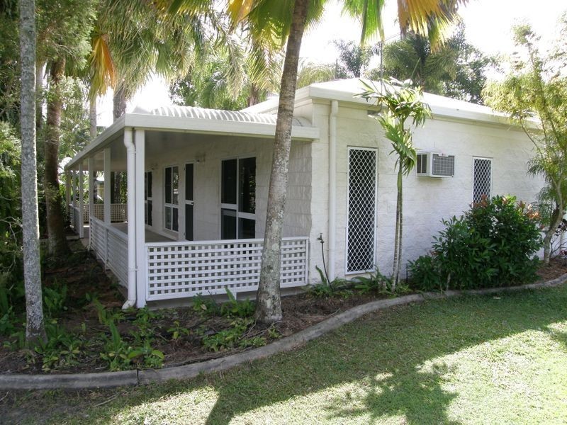 2 Craig Close, Brinsmead QLD 4870