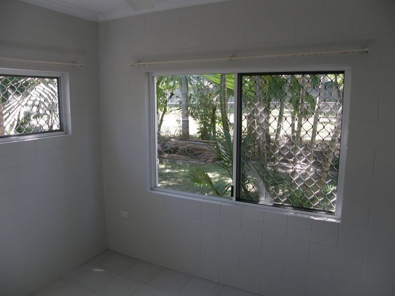 2 Craig Close, Brinsmead QLD 4870