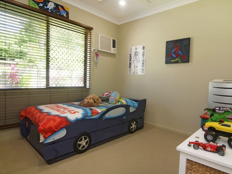 1A Byrnes Close, Whitfield QLD 4870