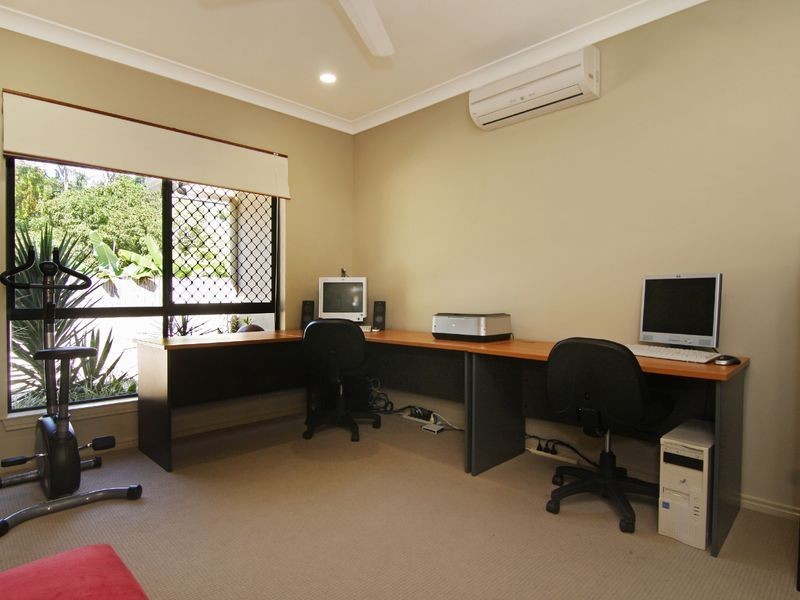 1A Byrnes Close, Whitfield QLD 4870