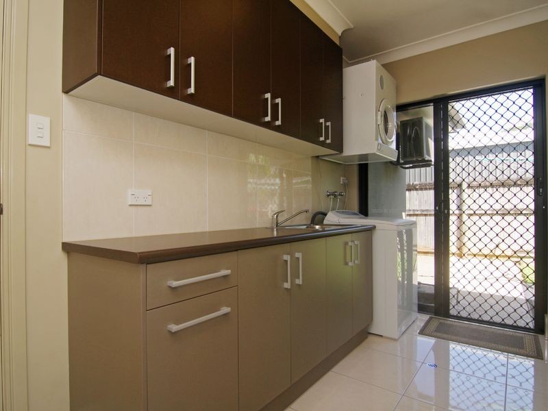 1A Byrnes Close, Whitfield QLD 4870