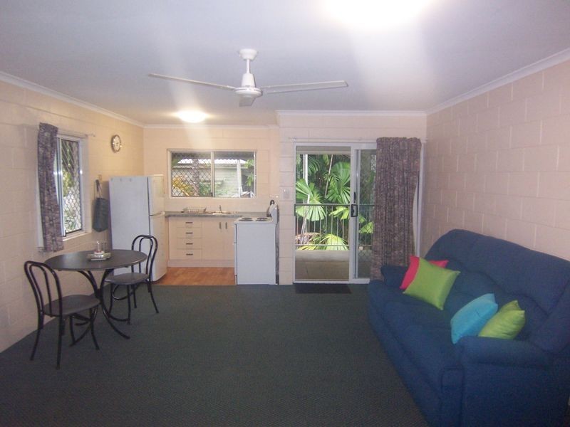8/171 Hoare Street, Manunda QLD 4870