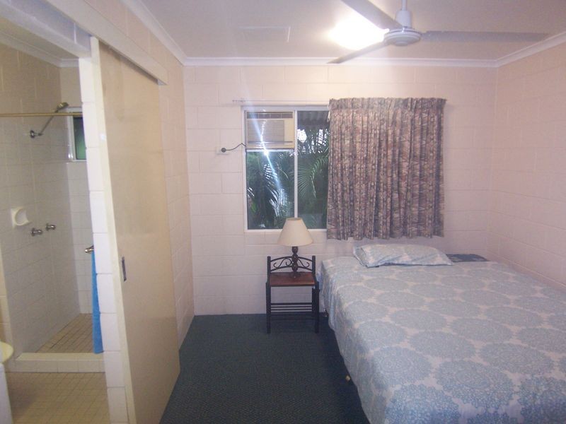 8/171 Hoare Street, Manunda QLD 4870