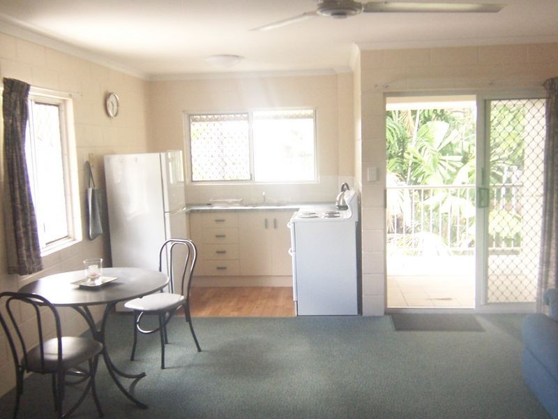 8/171 Hoare Street, Manunda QLD 4870
