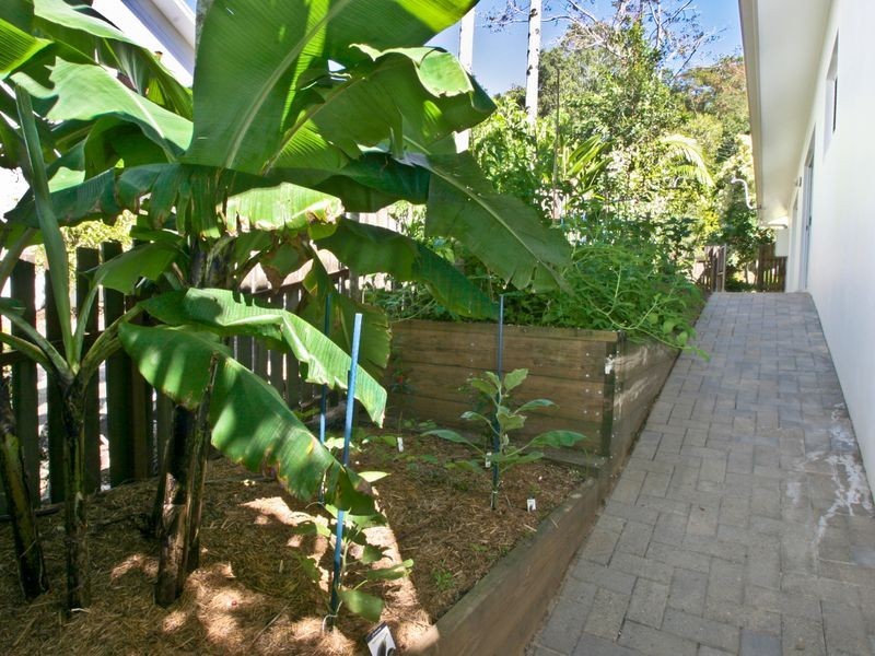 1 Panoramic Place, Whitfield QLD 4870