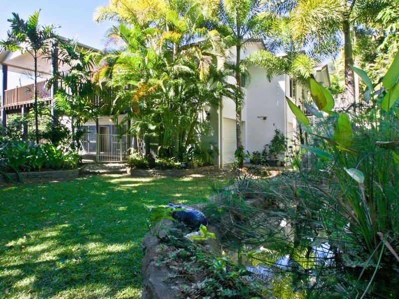 1 Panoramic Place, Whitfield QLD 4870