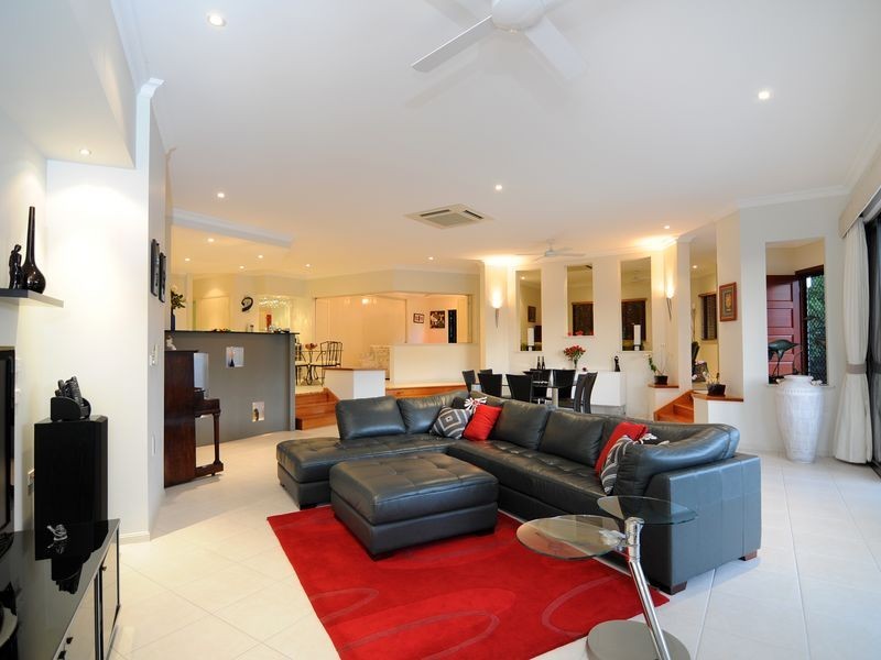 20 Findlay Street, Brinsmead QLD 4870