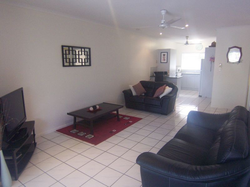 6/8 Ascot Avenue, Westcourt QLD 4870