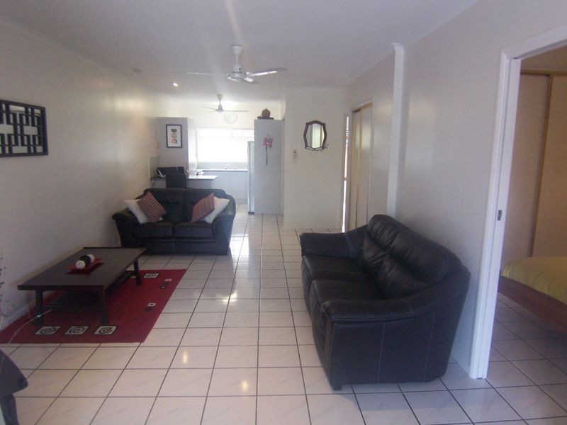 6/8 Ascot Avenue, Westcourt QLD 4870