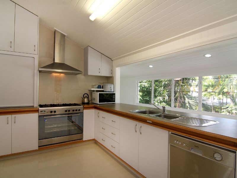 33 Upward Street, Parramatta Park QLD 4870