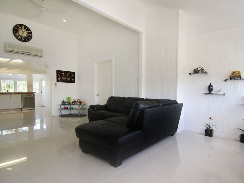 33 Upward Street, Parramatta Park QLD 4870