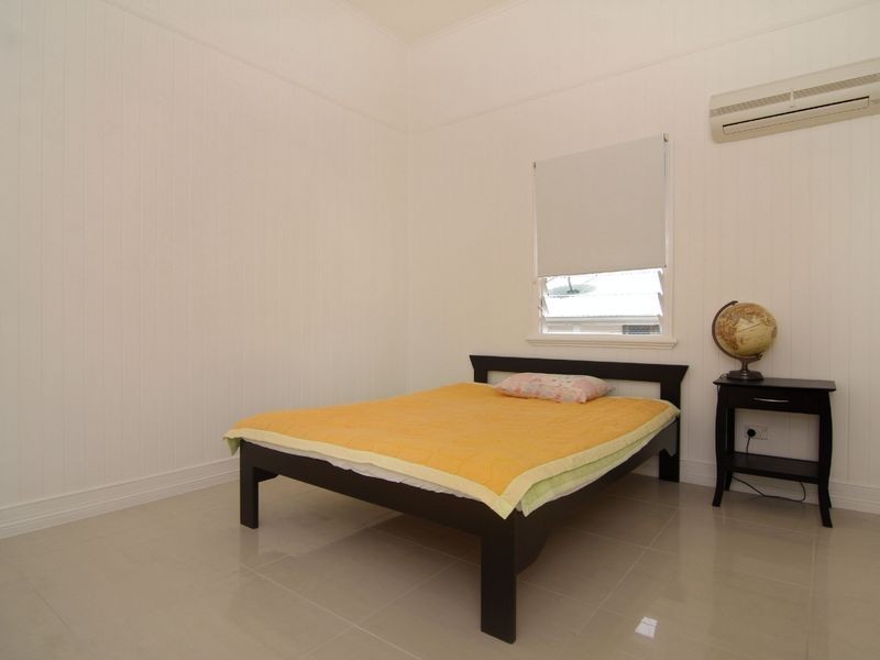 33 Upward Street, Parramatta Park QLD 4870