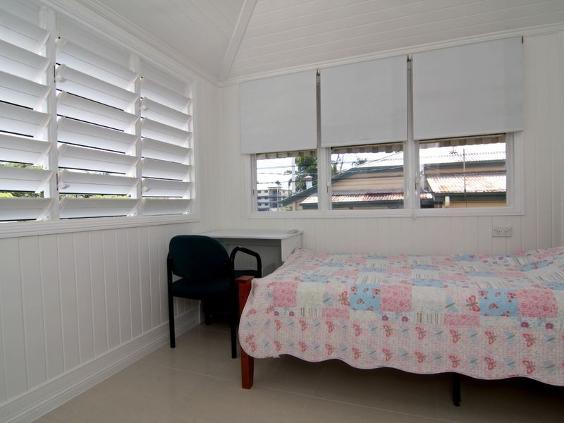 33 Upward Street, Parramatta Park QLD 4870