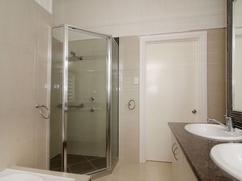 33 Upward Street, Parramatta Park QLD 4870