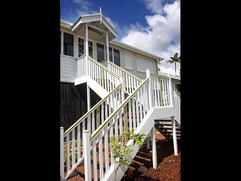 33 Upward Street, Parramatta Park QLD 4870