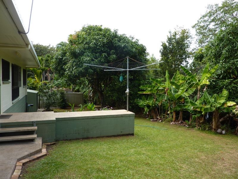 4 Harrison Close, Kanimbla QLD 4870