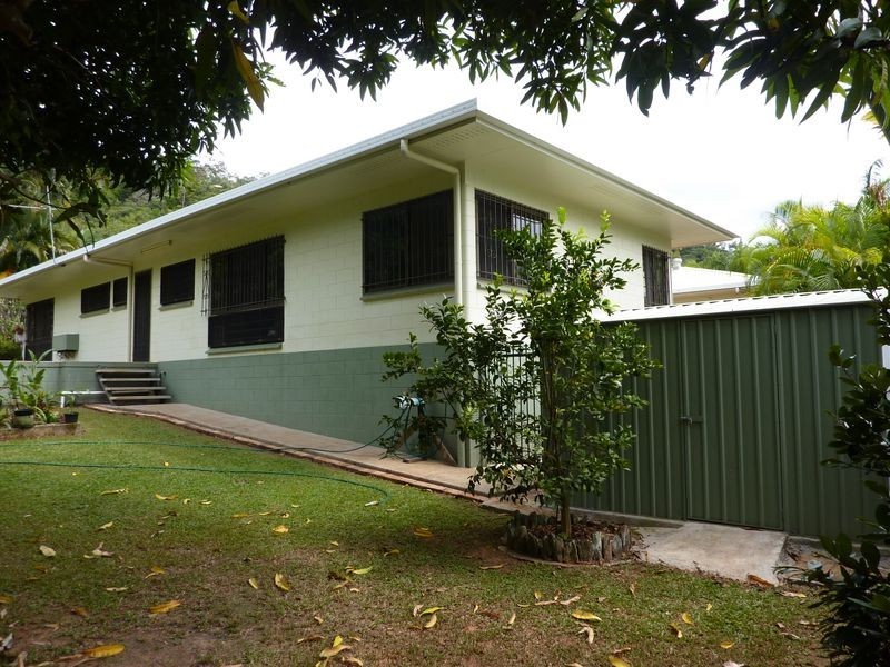 4 Harrison Close, Kanimbla QLD 4870