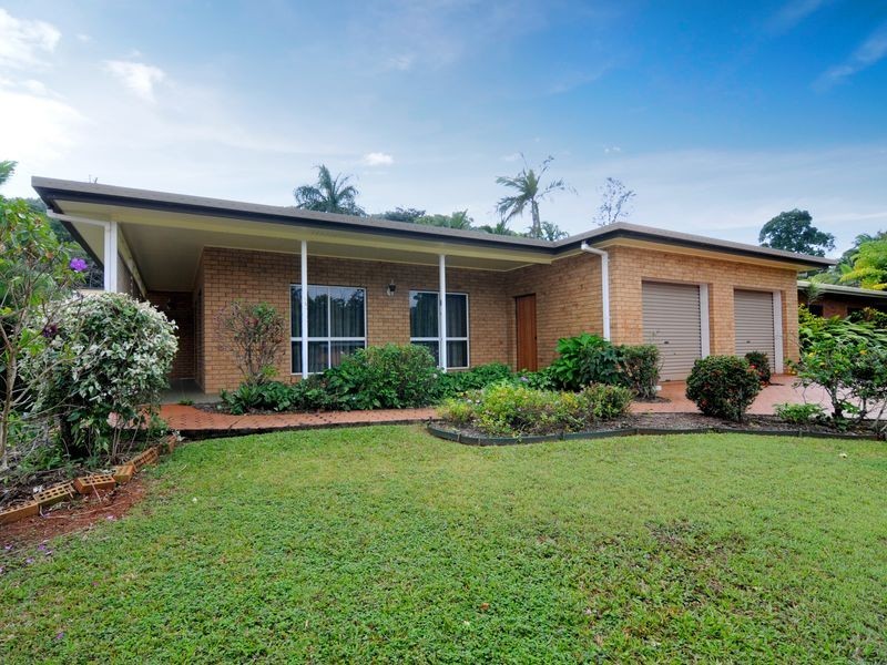 11 Adam Drive, Brinsmead QLD 4870
