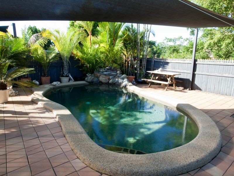 50 Banning Avenue, Brinsmead QLD 4870