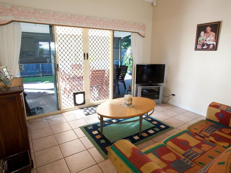 50 Banning Avenue, Brinsmead QLD 4870