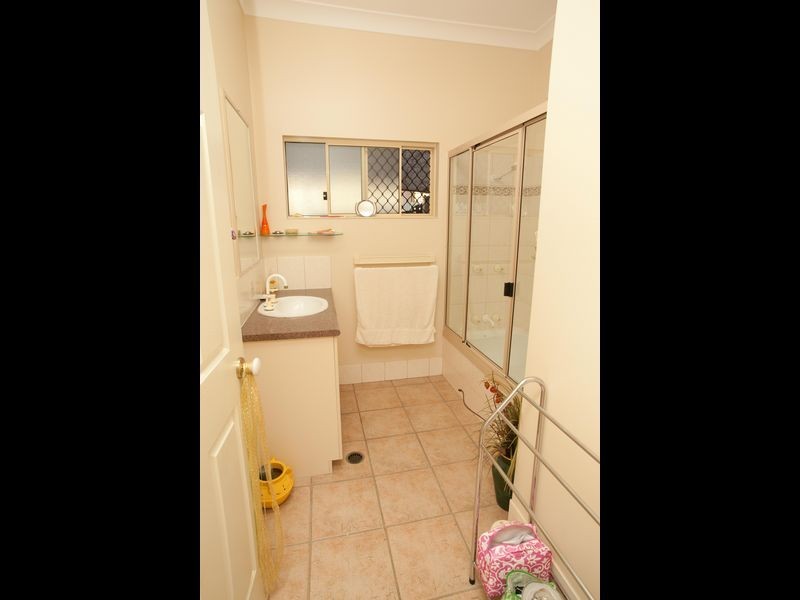 50 Banning Avenue, Brinsmead QLD 4870