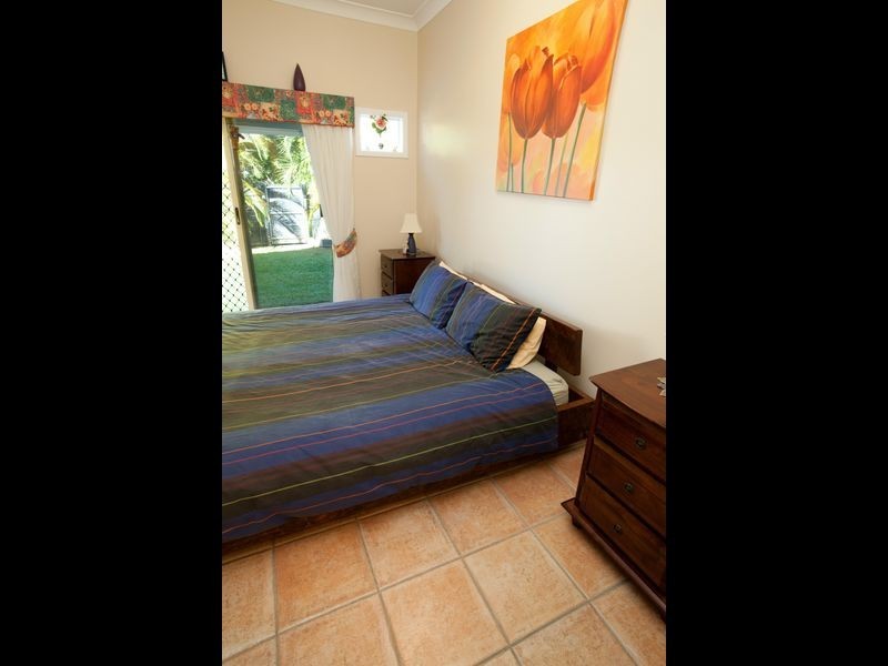 50 Banning Avenue, Brinsmead QLD 4870