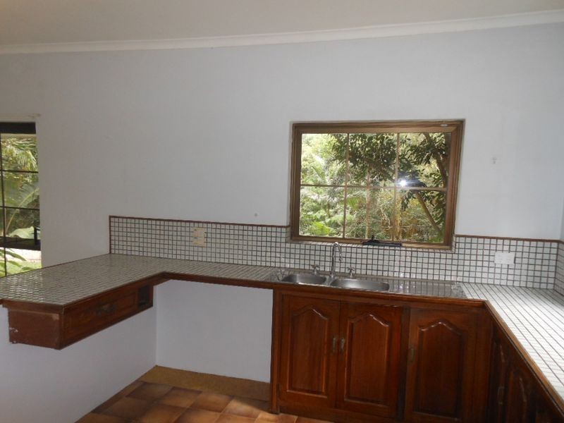 2/22 Collins Avenue, Edge Hill QLD 4870