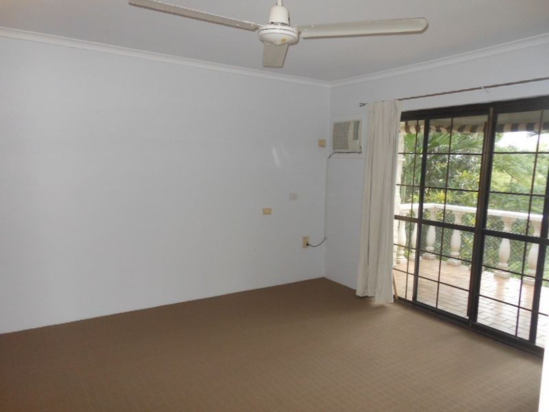 2/22 Collins Avenue, Edge Hill QLD 4870