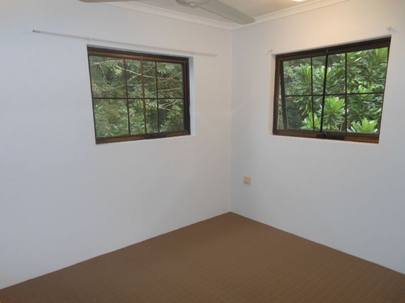 2/22 Collins Avenue, Edge Hill QLD 4870