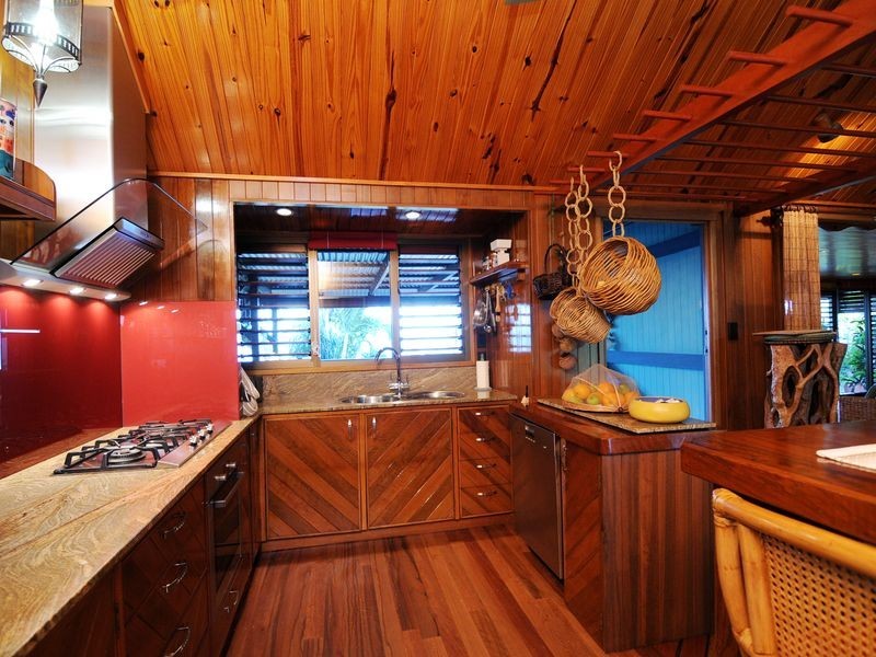 113 O’Shea Esplanade, Machans Beach QLD 4878