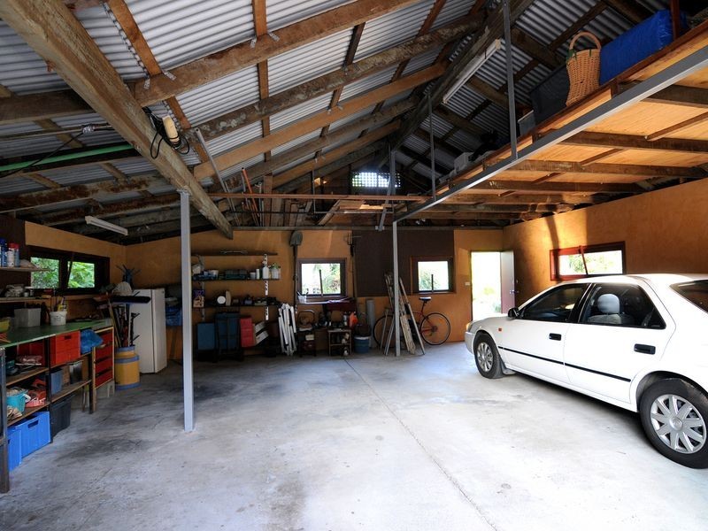 113 O’Shea Esplanade, Machans Beach QLD 4878