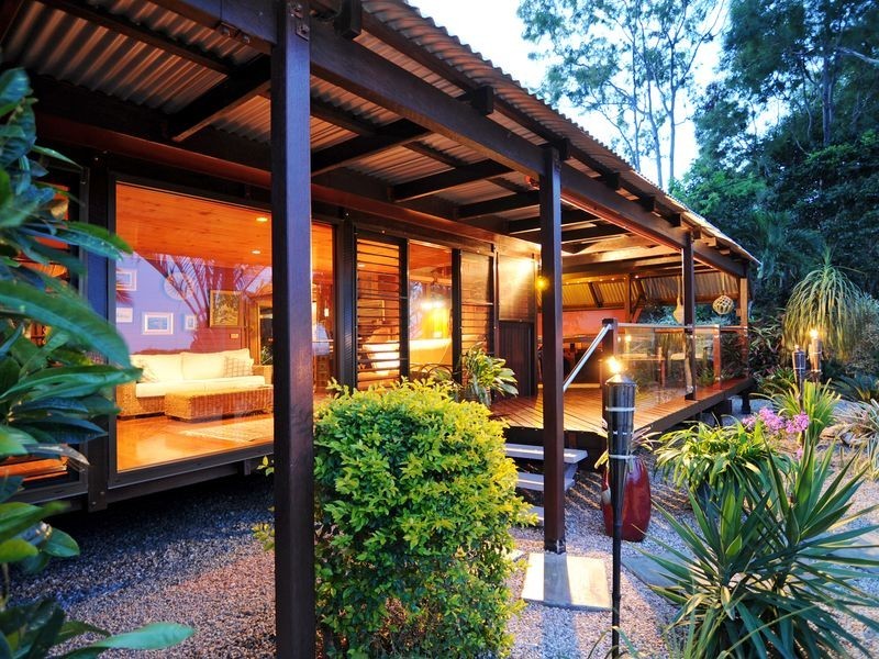 113 O’Shea Esplanade, Machans Beach QLD 4878