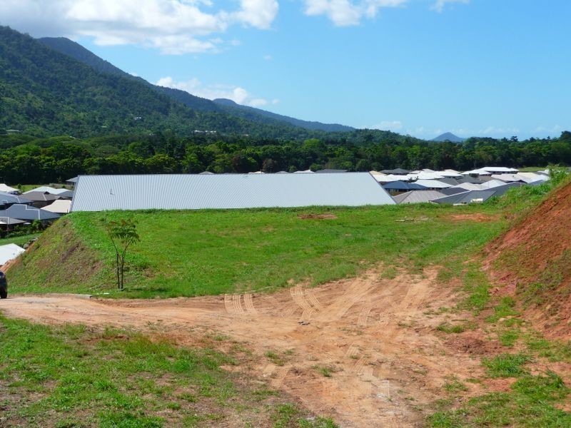 4 Queely Close, Redlynch QLD 4870