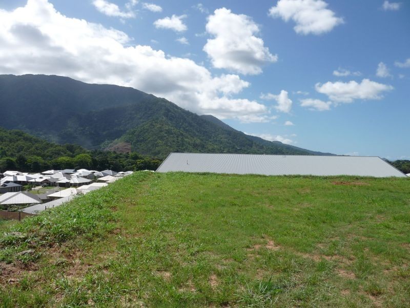 4 Queely Close, Redlynch QLD 4870