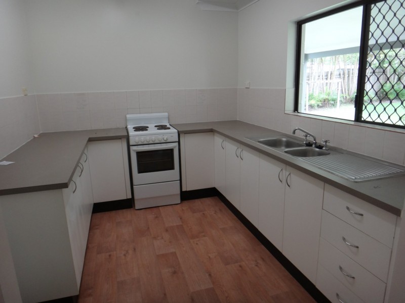 25 Ramsey Drive, Kanimbla QLD 4870