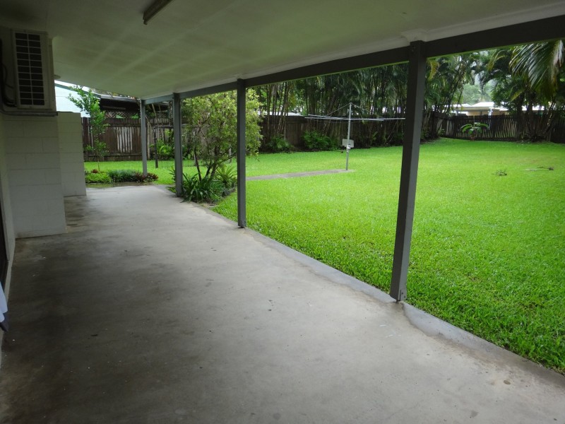 25 Ramsey Drive, Kanimbla QLD 4870