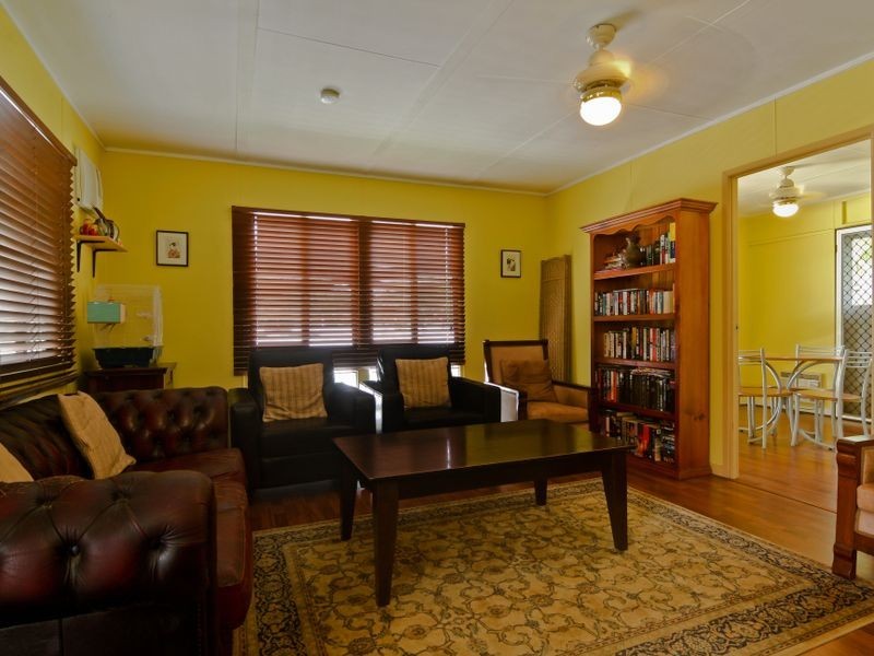 61 Fallon Street, Manunda QLD 4870