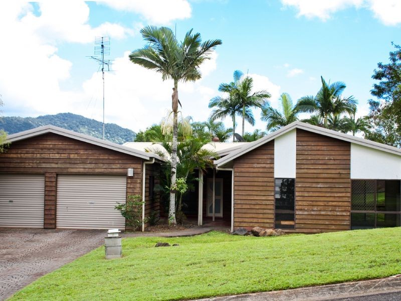 8 Sandpiper Court, Bayview Heights QLD 4868