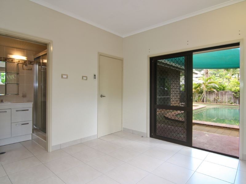 8 Sandpiper Court, Bayview Heights QLD 4868