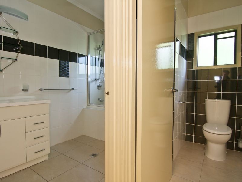 8 Sandpiper Court, Bayview Heights QLD 4868