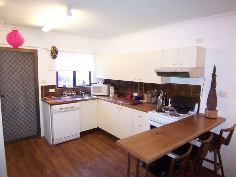 2/71 Boland Street, Westcourt QLD 4870