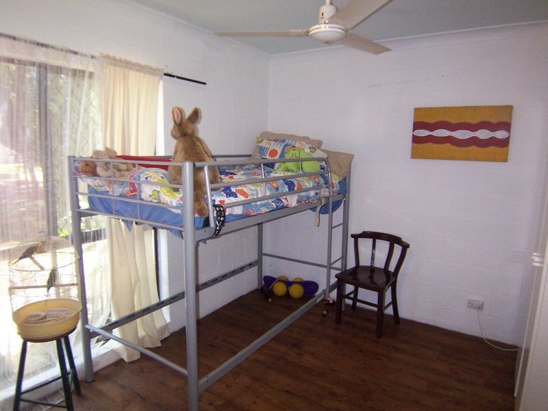 2/71 Boland Street, Westcourt QLD 4870