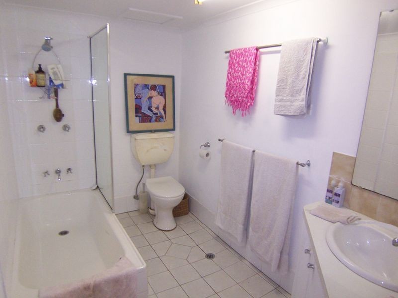 2/71 Boland Street, Westcourt QLD 4870