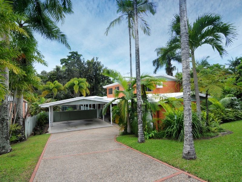 53 Hillview Crescent, Whitfield QLD 4870