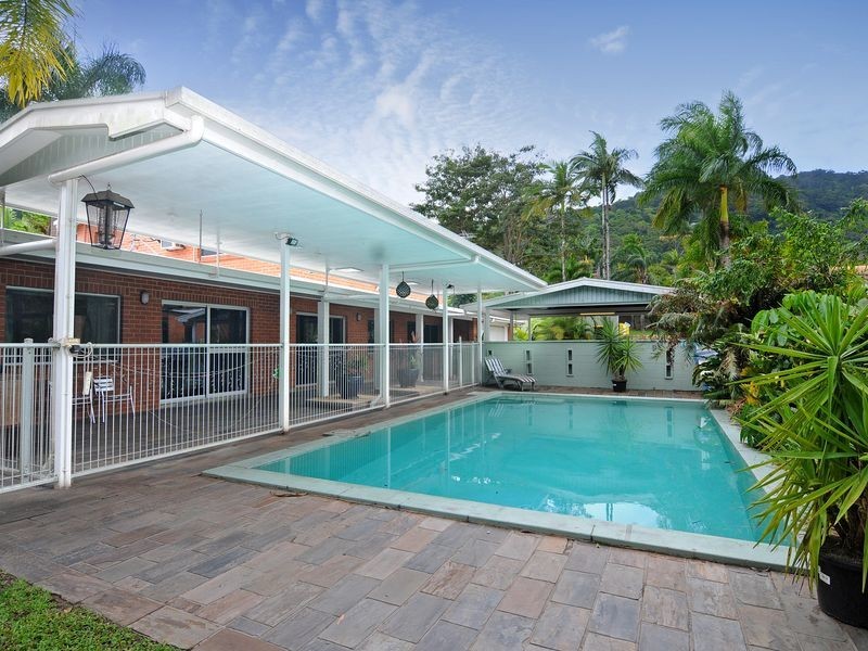 53 Hillview Crescent, Whitfield QLD 4870