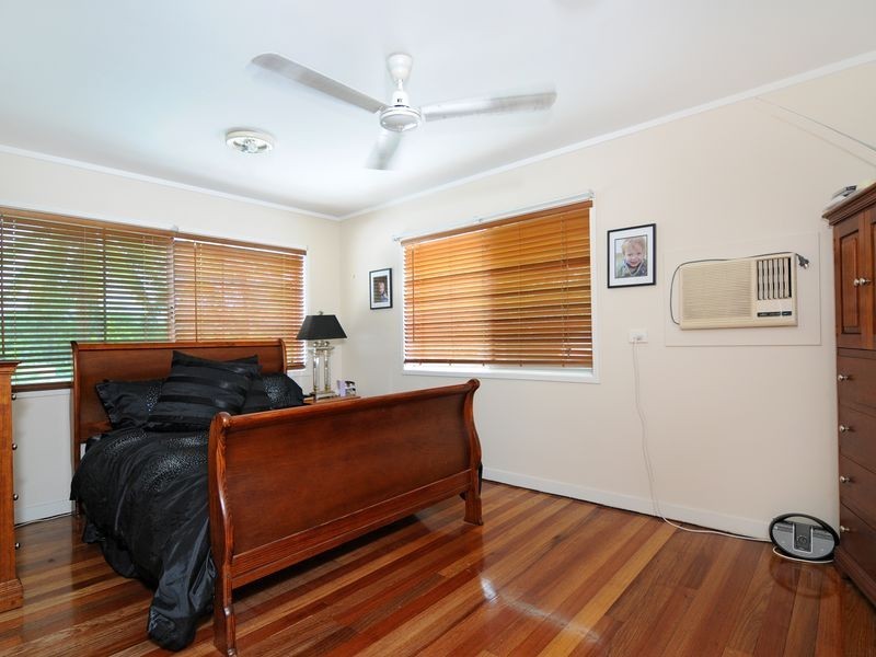 53 Hillview Crescent, Whitfield QLD 4870