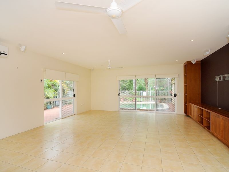 38 Latrielle Terrace, Brinsmead QLD 4870