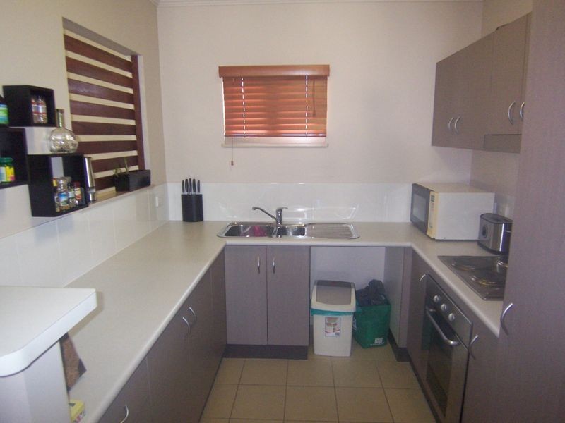 123/22 Ward Street, Mooroobool QLD 4870