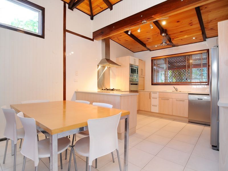 6 Shearer Avenue, Manunda QLD 4870