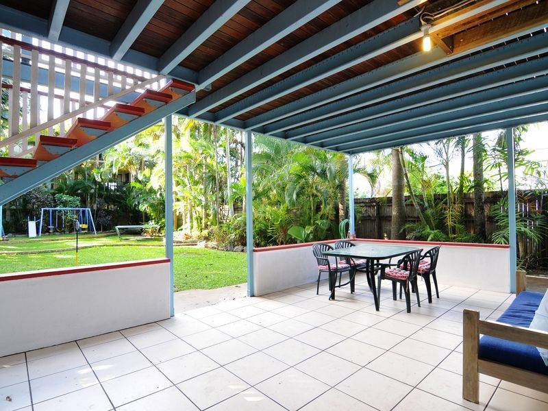 6 Shearer Avenue, Manunda QLD 4870